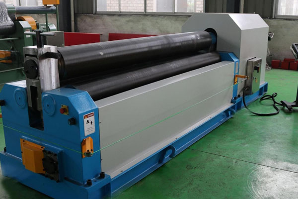 三辊卷板机卷制锥形工件的方法